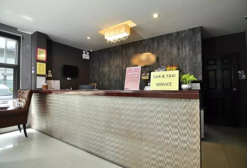 ホテル Zen Rooms Kingkaew 45