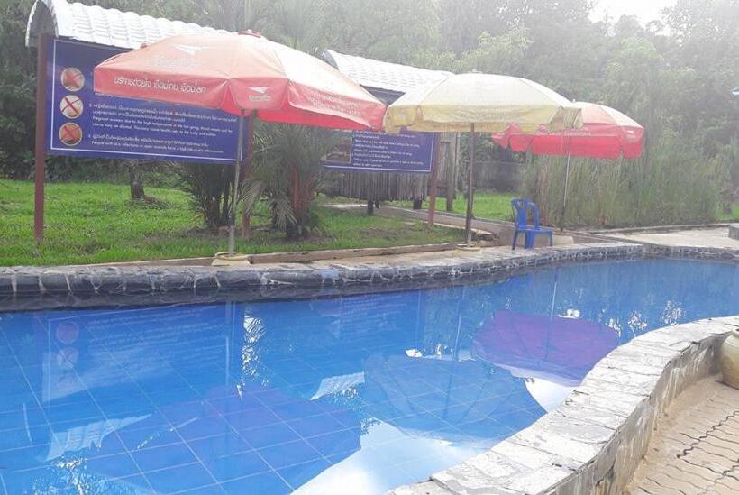 Khao Sok Holiday Resort