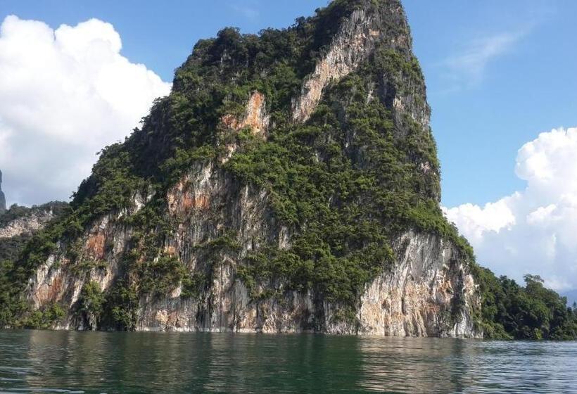 Khao Sok Holiday Resort