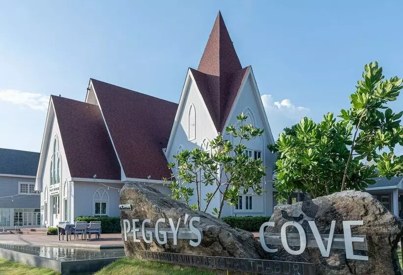 Peggy S Cove Resort