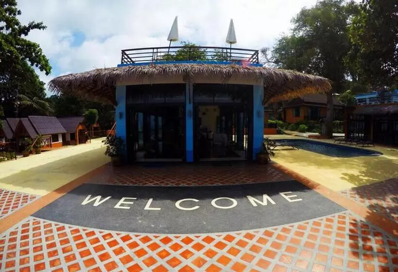 Phi Phi Long Beach Resort & Villa Sha Extra Plus