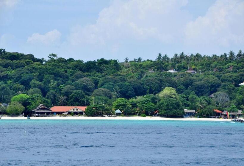 Phi Phi Long Beach Resort & Villa Sha Extra Plus