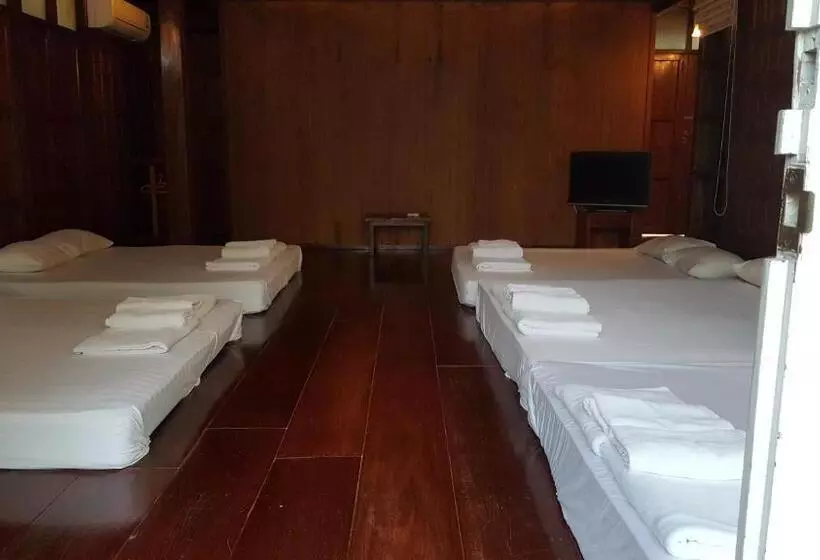 استراحتگاه Ruean Mai Chai Khlong