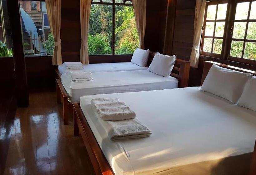 אתר נופש Ruean Mai Chai Khlong