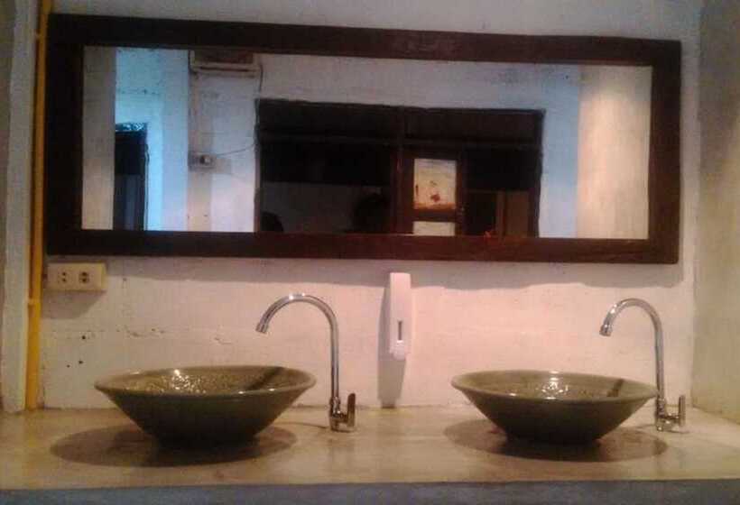 هاستل Tamada House