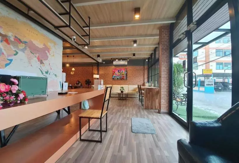 تختخواب و صبحانه Sleep Airport Chiang Mai