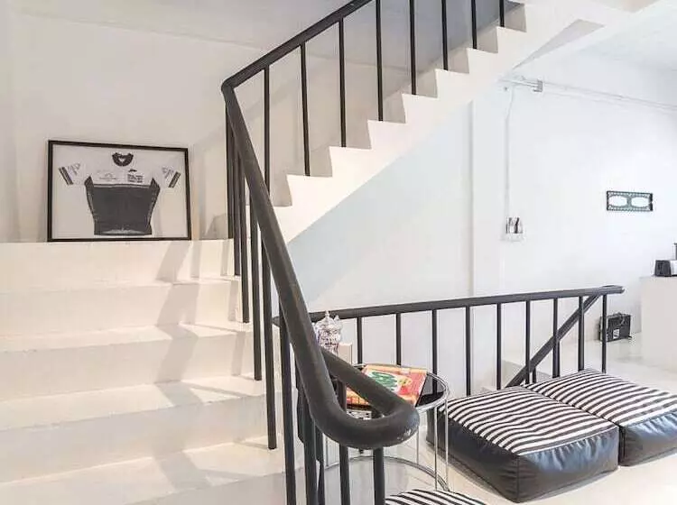 Hao Hostel Phuket