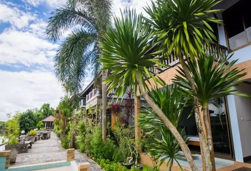 هتل Baanrimnam Resort Trat