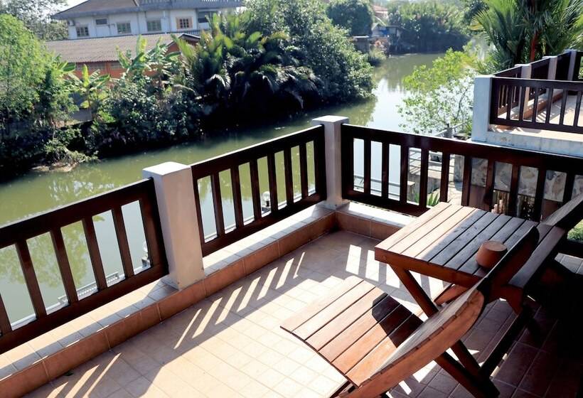 호텔 Baanrimnam Resort Trat