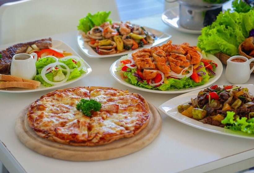 Otel Chiangkhan River Mountain Resort