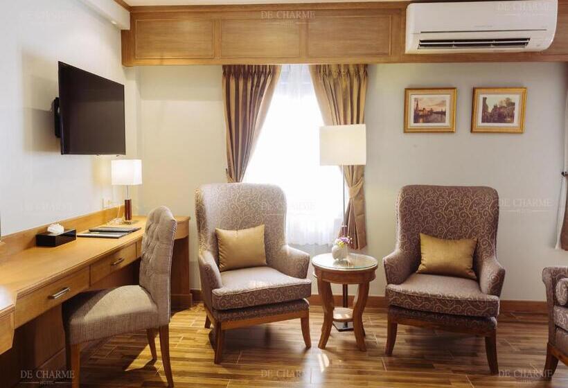 Decharme Hotel Sha Plus