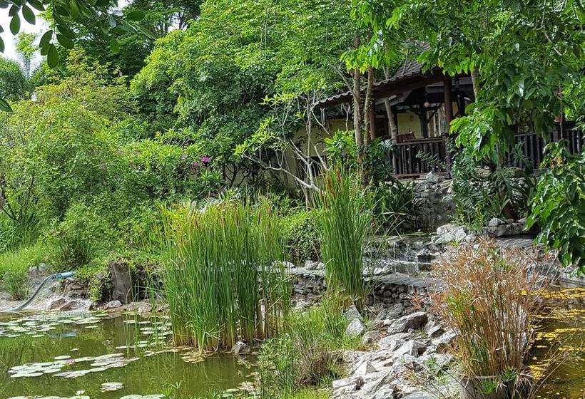 Szálloda Prachuap Garden View Resort