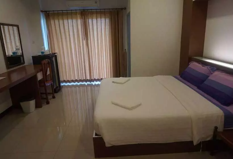 هتل The Lion Residence