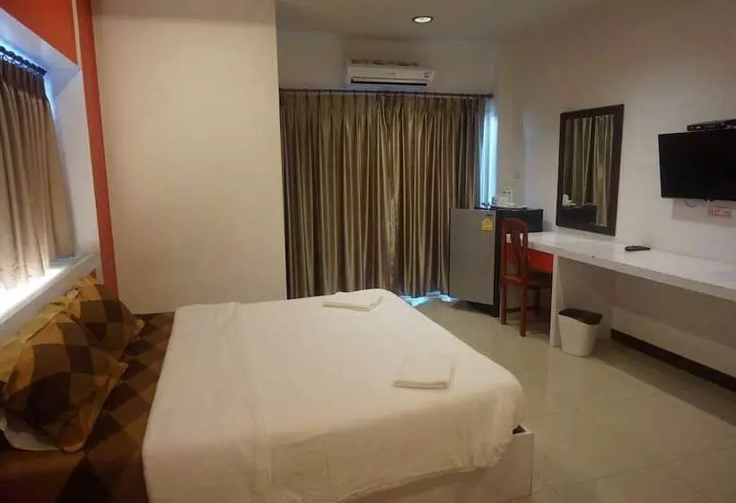هتل The Lion Residence