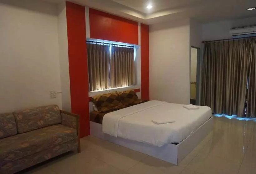 هتل The Lion Residence
