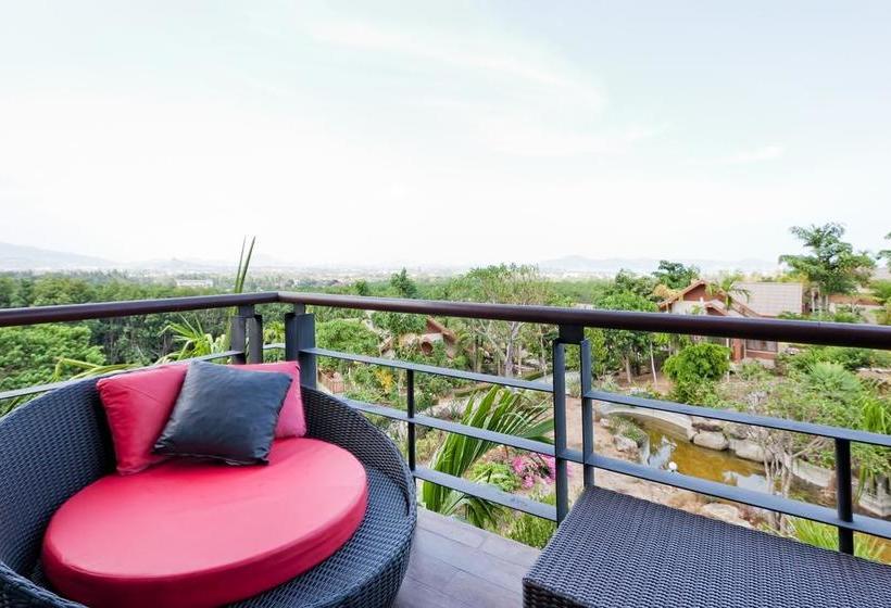 בית מלון כפרי Zen Premium Chalong Phuket