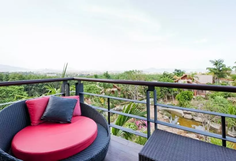 ホテル Zen Premium Chalong Phuket