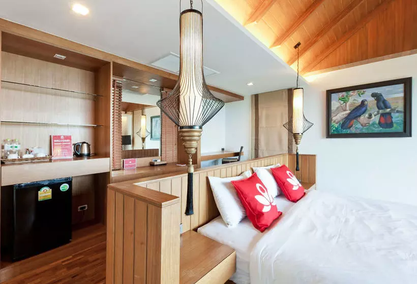 ホテル Zen Premium Chalong Phuket