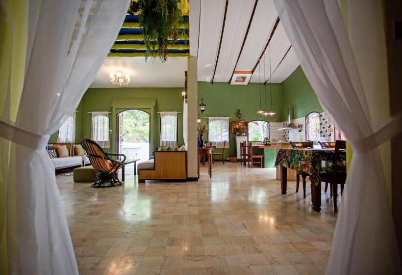 Natural Park Resort Pattaya