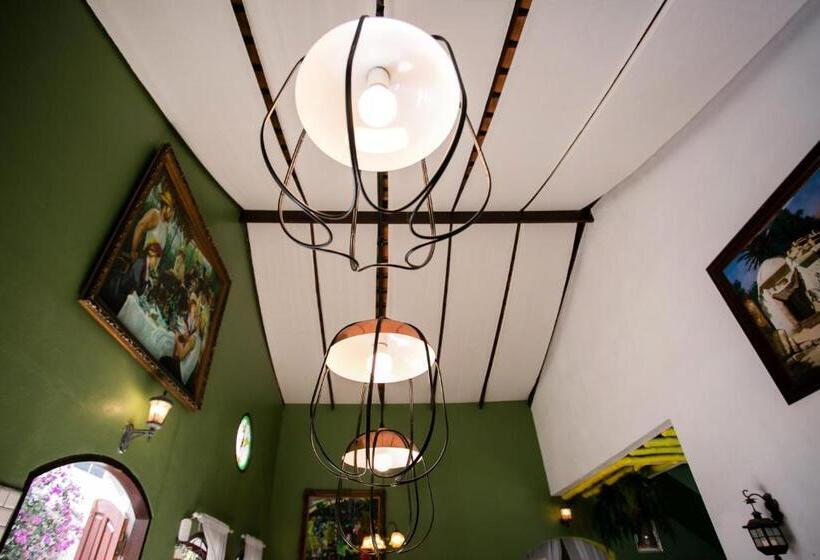 Natural Park Resort Pattaya