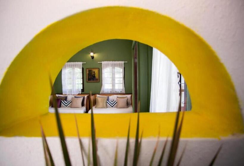 Natural Park Resort Pattaya