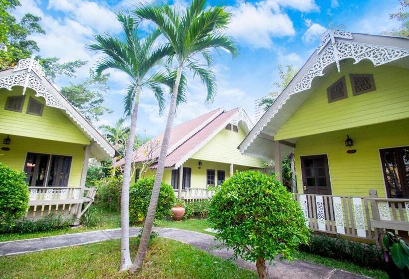 Natural Park Resort Pattaya