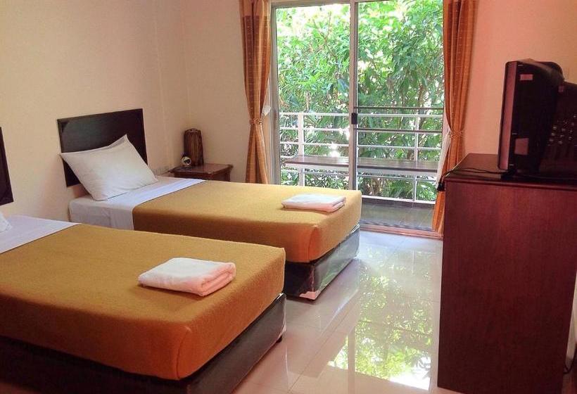 پانسیون @ Thapae