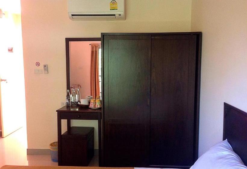 پانسیون @ Thapae