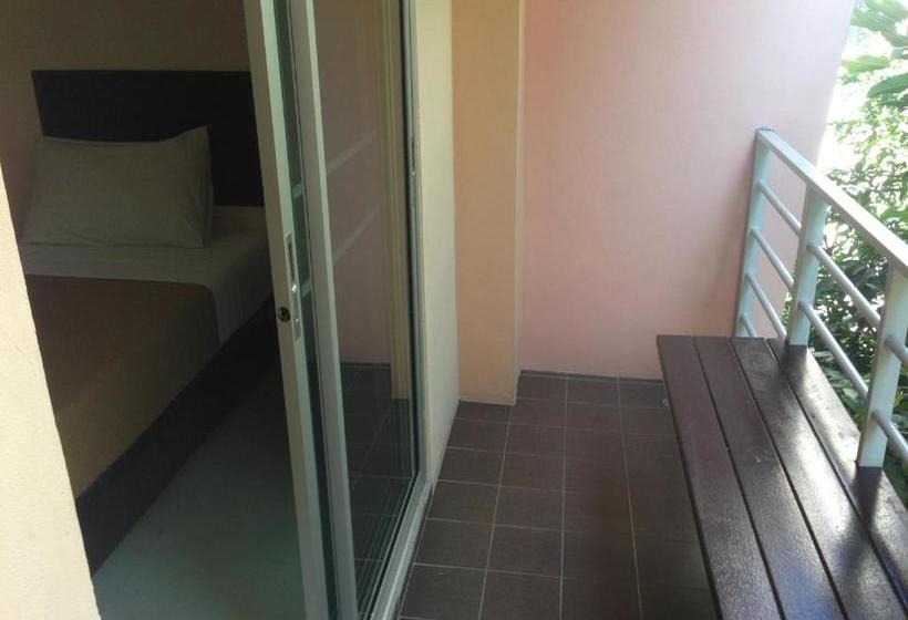 پانسیون @ Thapae