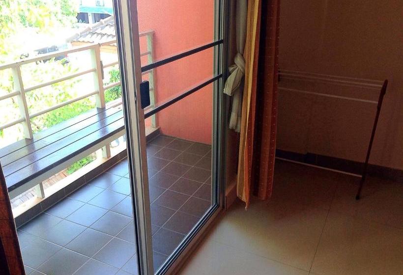 پانسیون @ Thapae