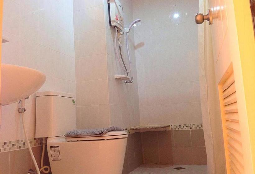 پانسیون @ Thapae