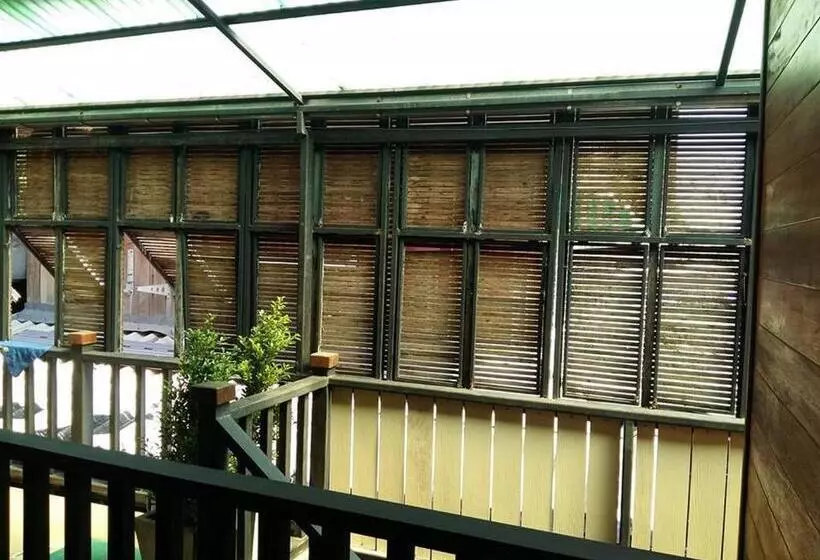 ペンション Chommuang Guest House