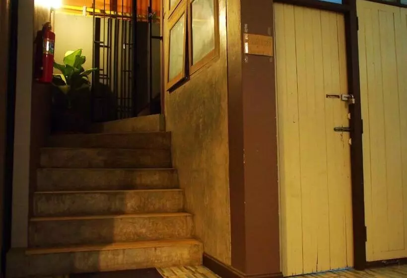 ペンション Chommuang Guest House