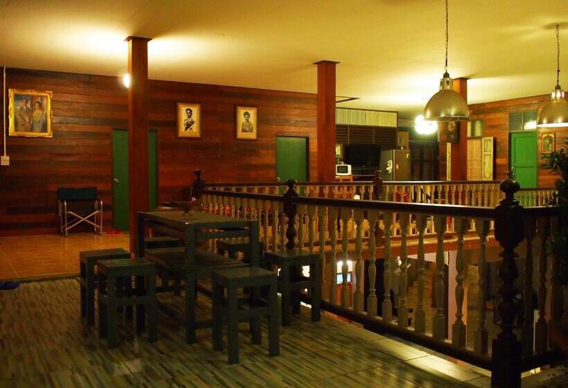 بنسيون Chommuang Guest House