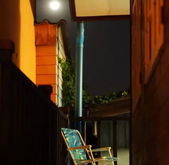 ペンション Chommuang Guest House
