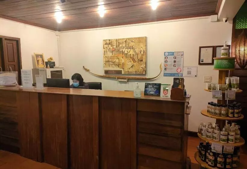 Apirata Resort