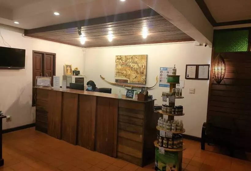 Apirata Resort