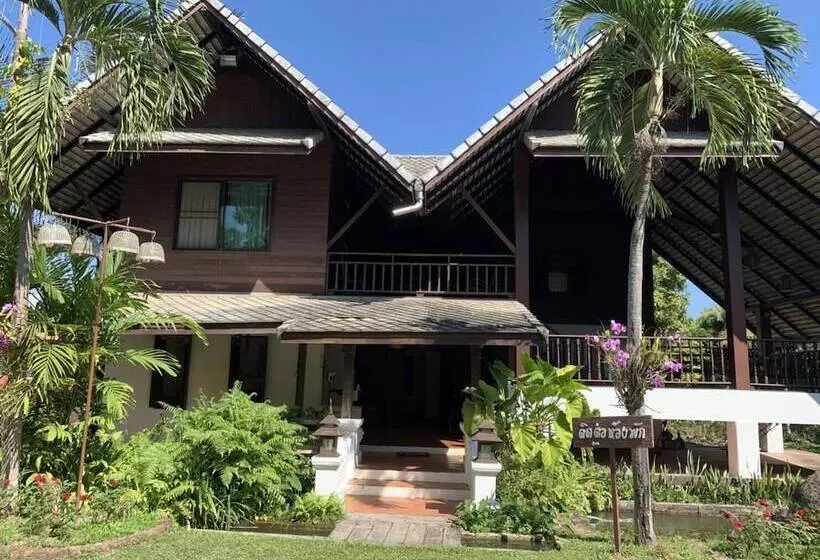 Apirata Resort