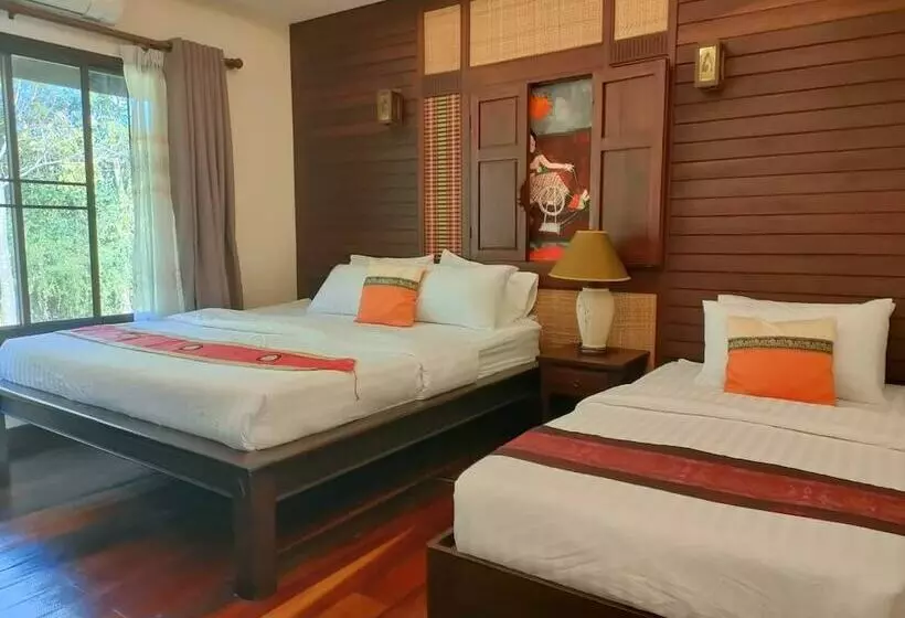 Apirata Resort