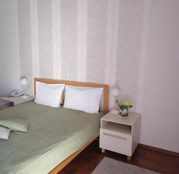 Garni Hotel Belvedere Lux