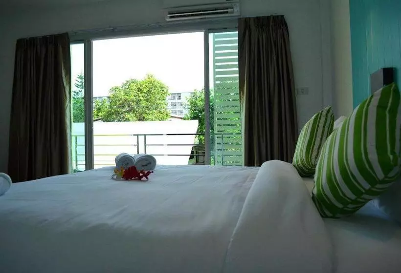 هتل All Seasons Residence