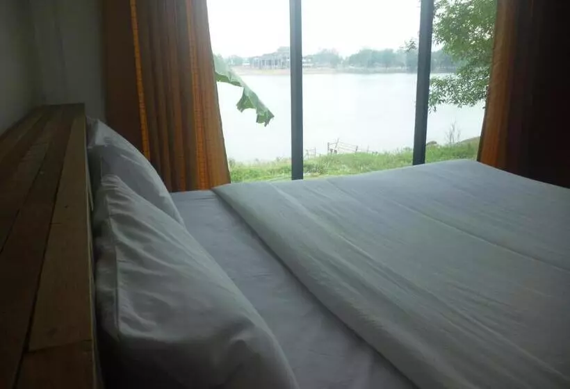 هتل Baan Din Baramee Resort