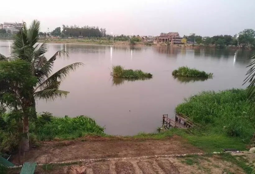 هتل Baan Din Baramee Resort