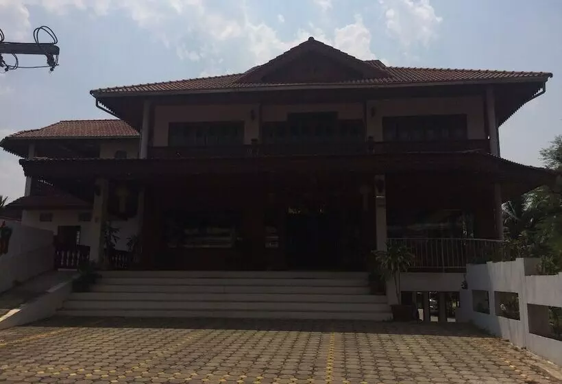 ホテル Baan Rom Mai