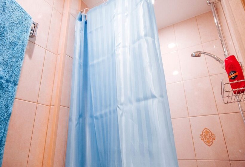 فندق Bugrov Hostel