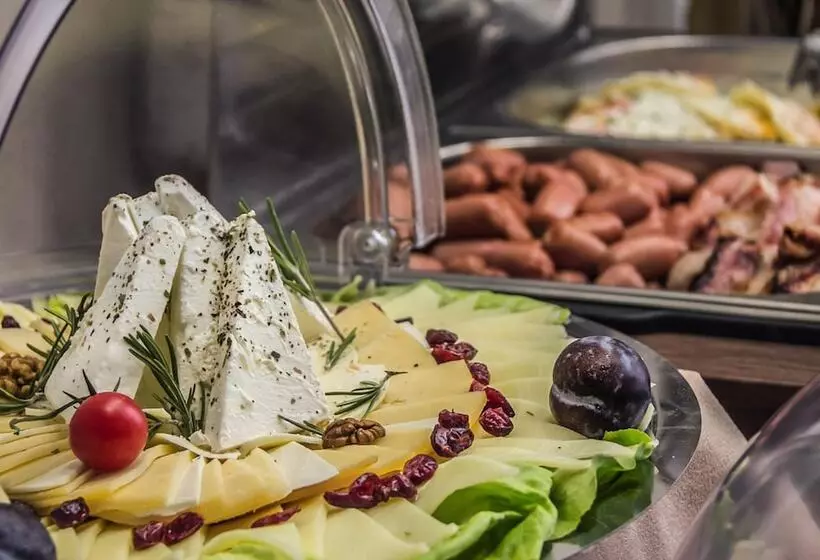 Garni Hotel Ema