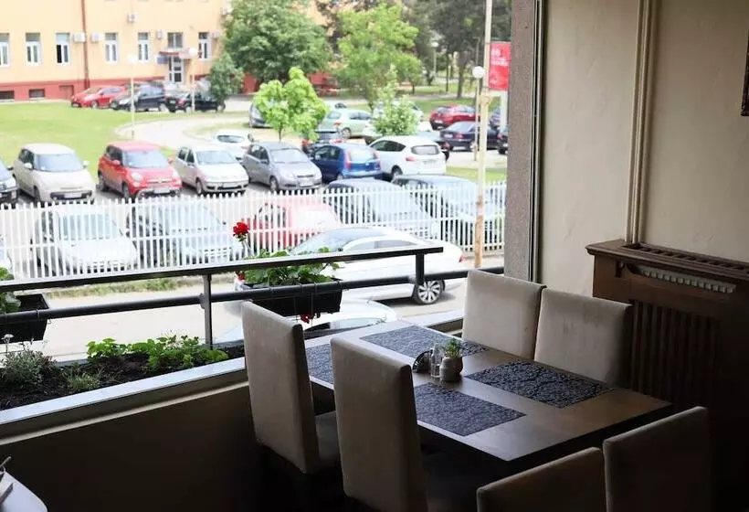 Garni Hotel Ema