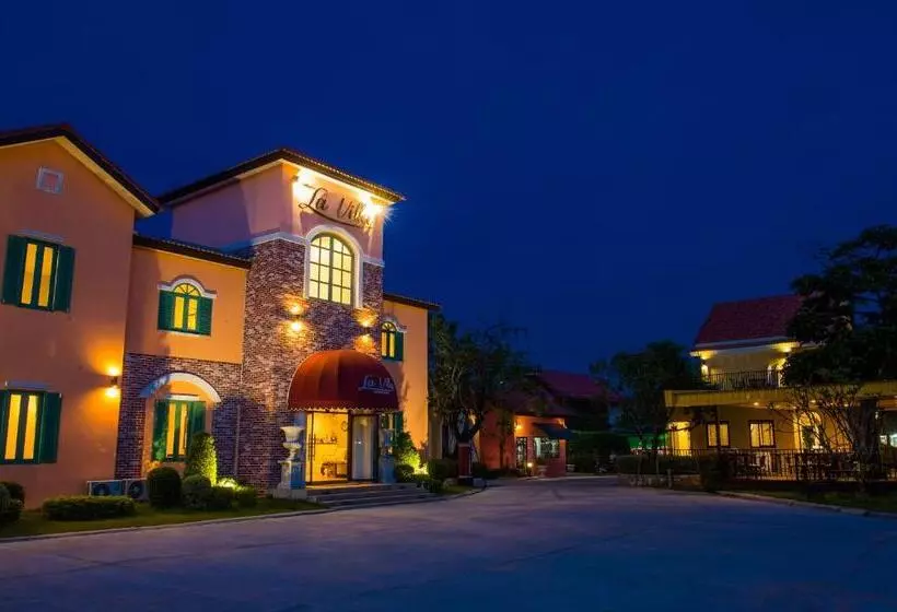 ホテル La Villa Boutique