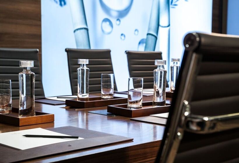 Saint Ten Boutique Hotel, Small Luxury Hotels