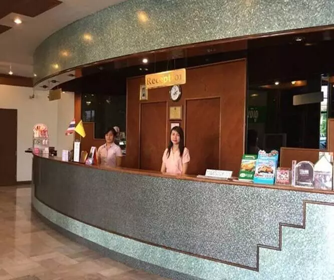 هتل Uthong